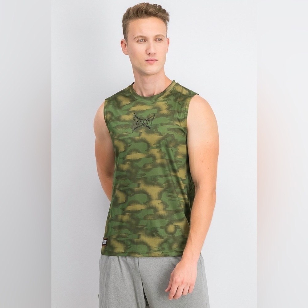 Tapout camo crew neck muscle tank WWE size large green